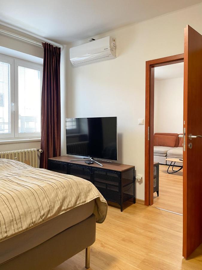 City Center 2 Bedroom A/C Apartment Bratislava Buitenkant foto