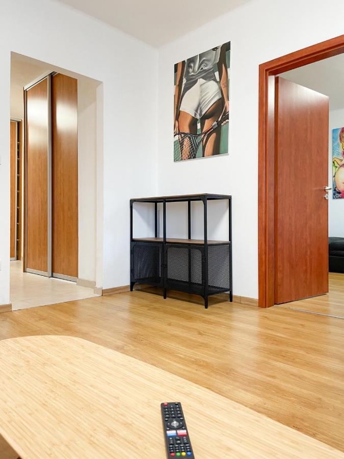 City Center 2 Bedroom A/C Apartment Bratislava Buitenkant foto